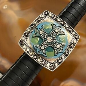 Silver tone cocktail Women's ring